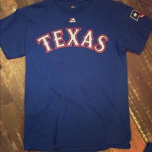 TEXAS RANGERS T-SHIRT SIZE SMALL ❤️💙